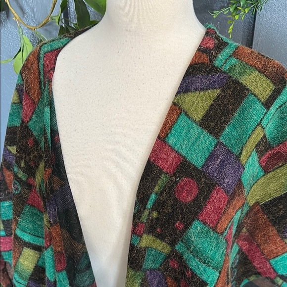 Colorful Geometric Patterned Shawl - Picture 2 of 5